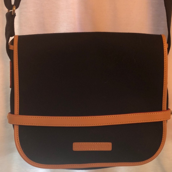 Dooney & Bourke Handbags - DOONEY & BOURKE NAVY & BROWN MESSENGER BAG - NWOT!